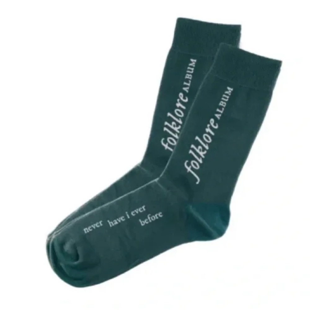 Taylor Swift Folklore Never Have I Ever Green Socks Official New Sealed Rare NWT